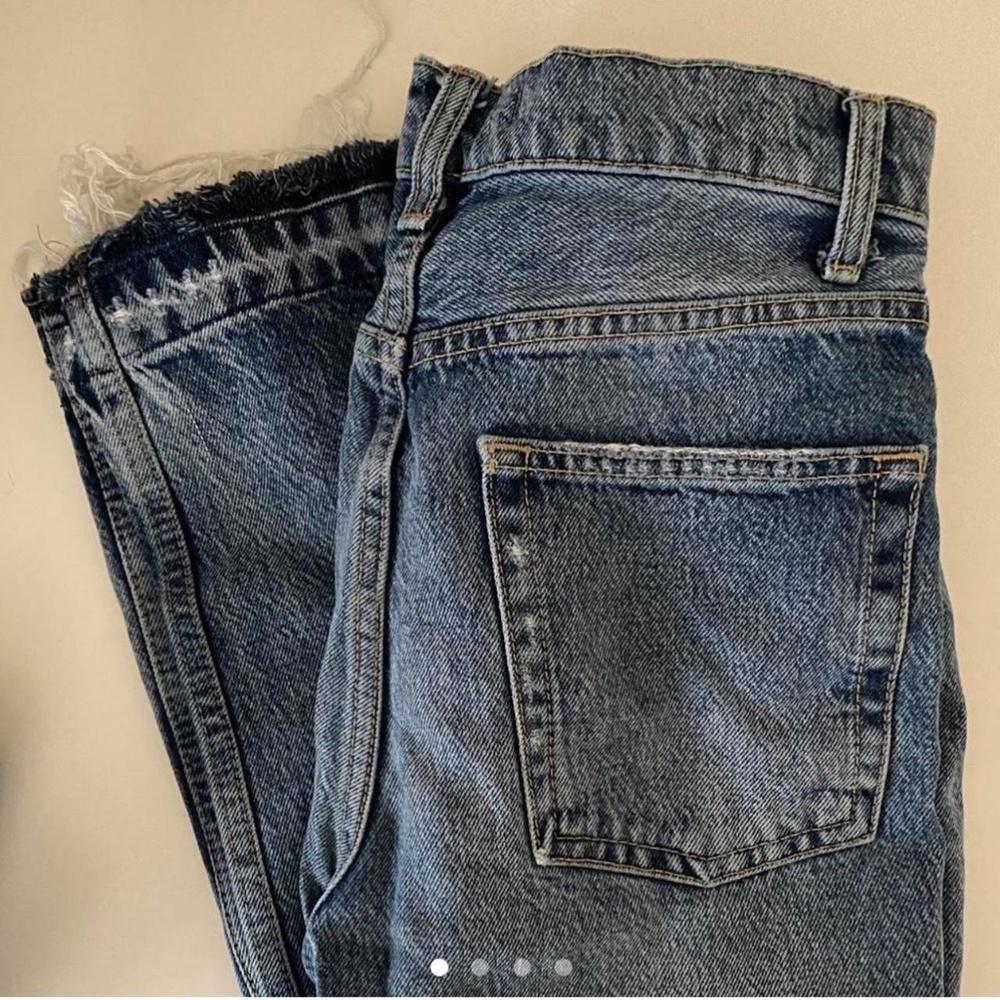 FREE PEOPLE RIPPED JEANS